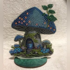 Diamond Painted Mushroom House Stand